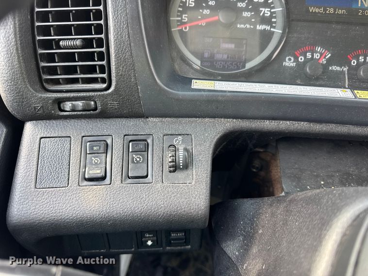 image for item YA1790 2016 Hino box truck