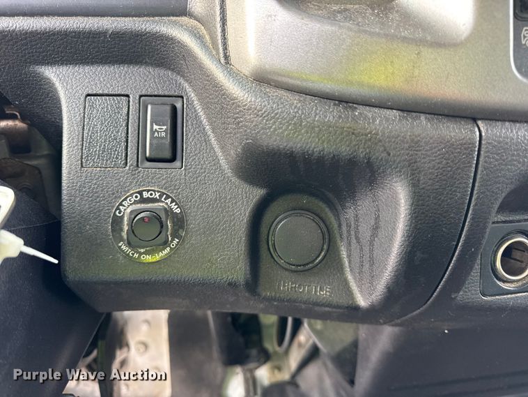 image for item YA1790 2016 Hino box truck