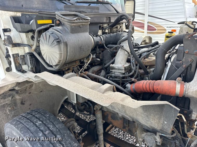 image for item YA1790 2016 Hino box truck