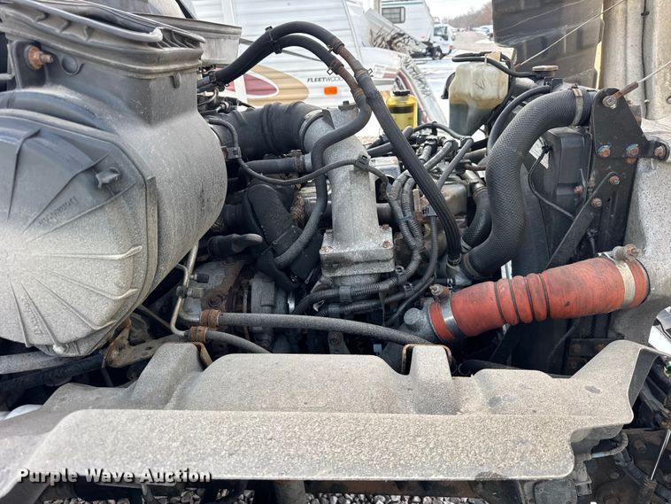 image for item YA1790 2016 Hino box truck