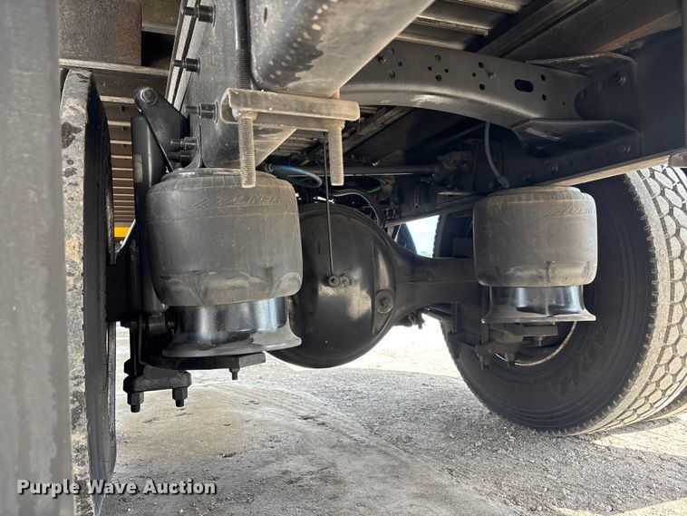 image for item YA1801 2018 Freightliner Business Class M2  box truck