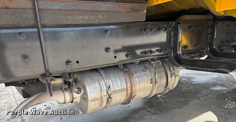 image for item YA1801 2018 Freightliner Business Class M2  box truck