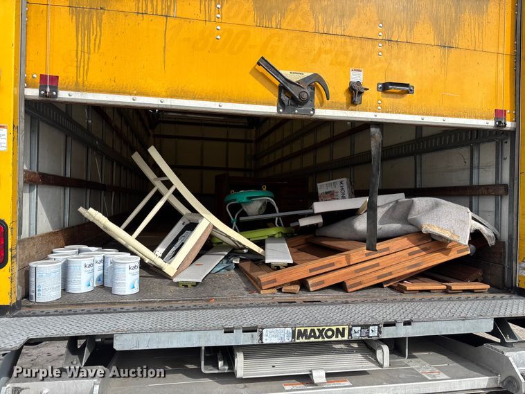 image for item YA1801 2018 Freightliner Business Class M2  box truck