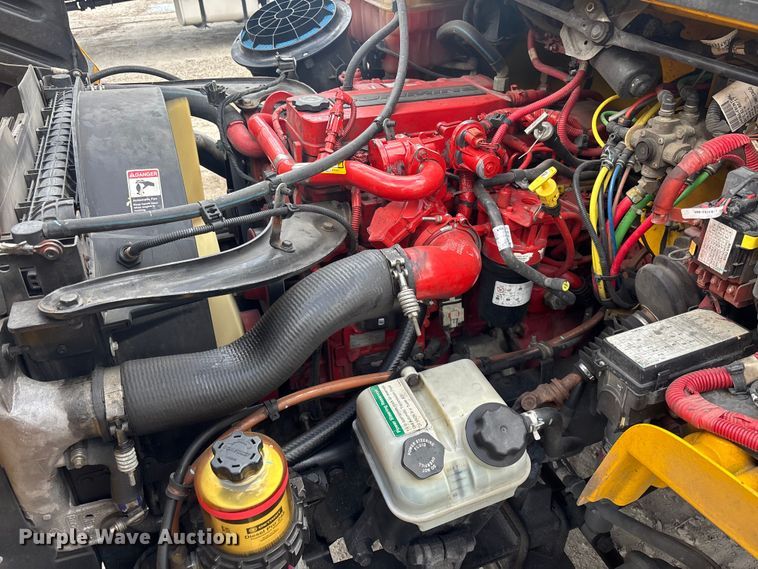 image for item YA1801 2018 Freightliner Business Class M2  box truck