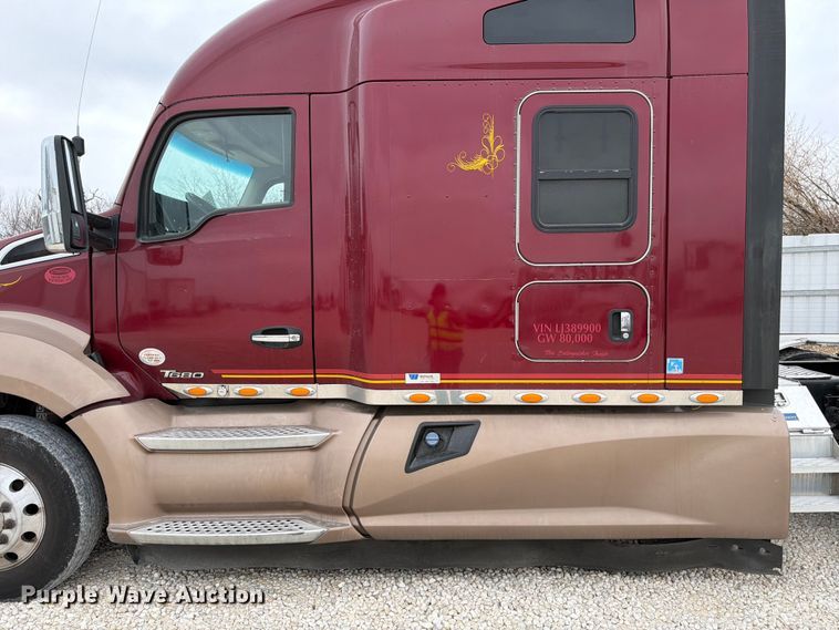 image for item YA1840 2020 Kenworth T680  semi truck