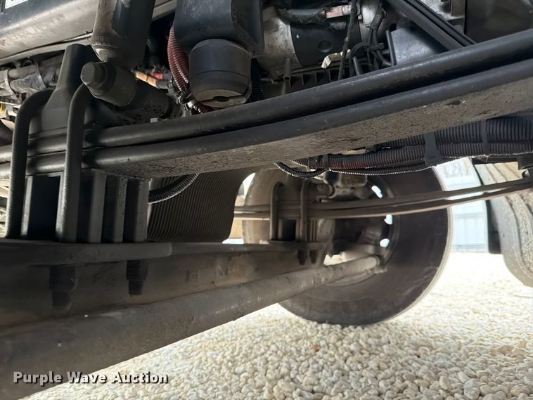 image for item YA1840 2020 Kenworth T680  semi truck