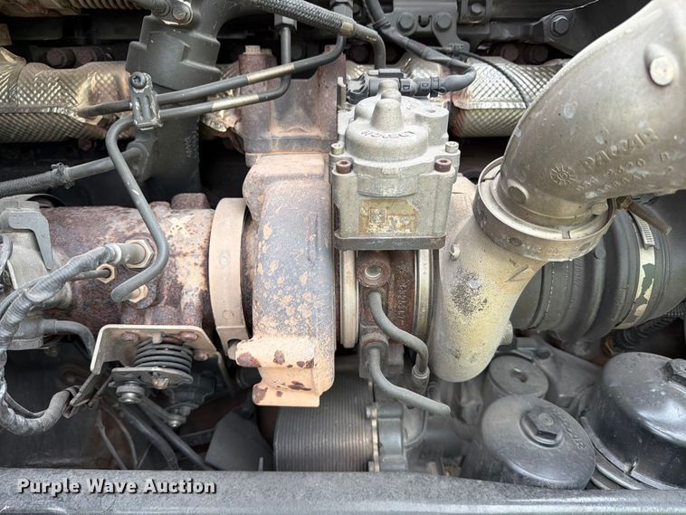 image for item YA1840 2020 Kenworth T680  semi truck