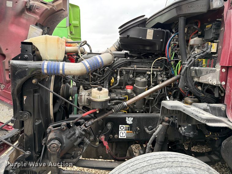 image for item YA1840 2020 Kenworth T680  semi truck