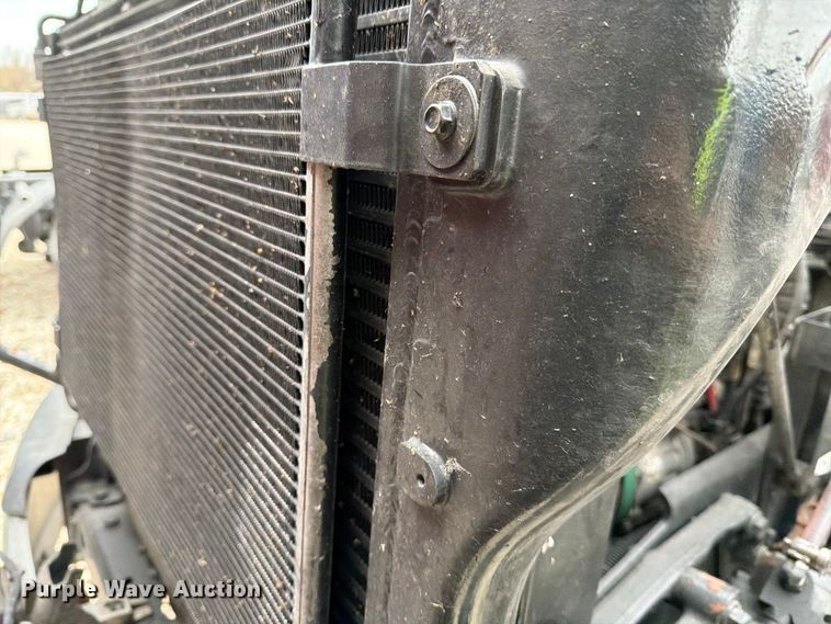 image for item YA1840 2020 Kenworth T680  semi truck