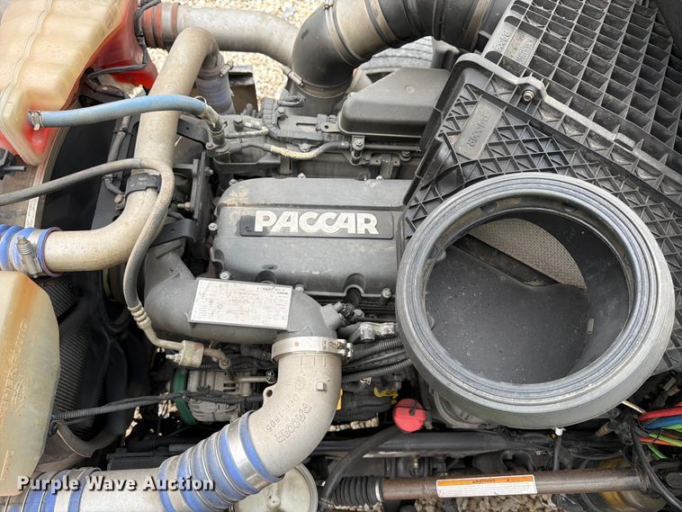 image for item YA1840 2020 Kenworth T680  semi truck