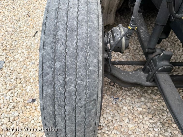 image for item YA1840 2020 Kenworth T680  semi truck