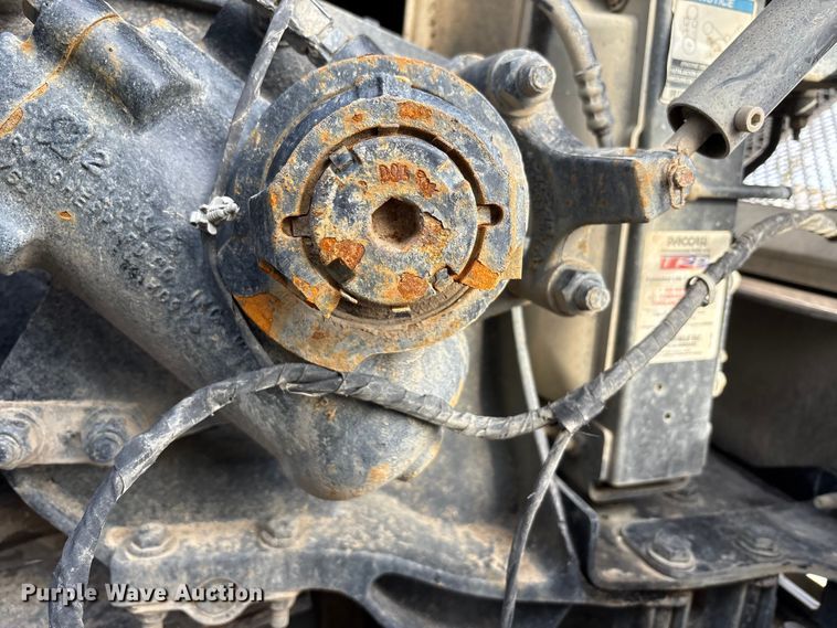 image for item YA1852 2025 Kenworth T880 hydrovac truck