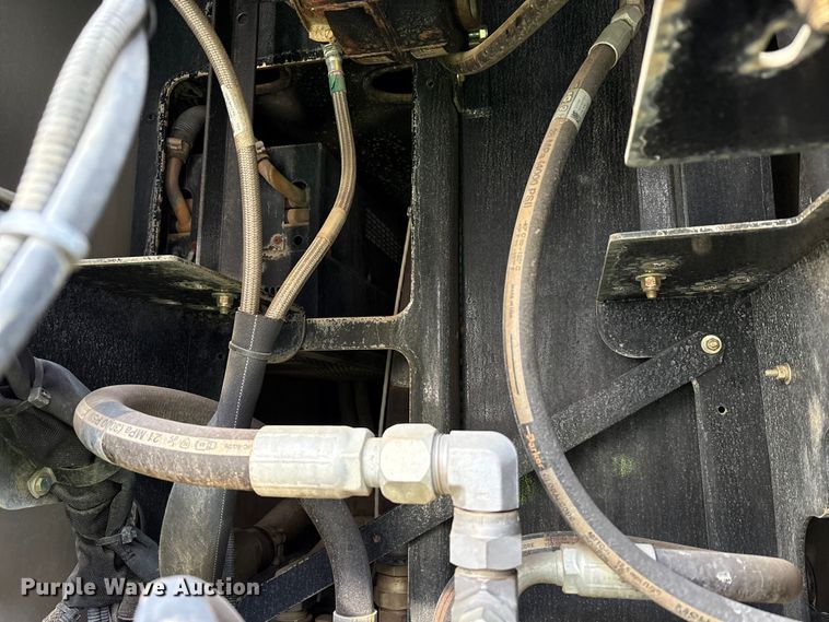 image for item YA1852 2025 Kenworth T880 hydrovac truck