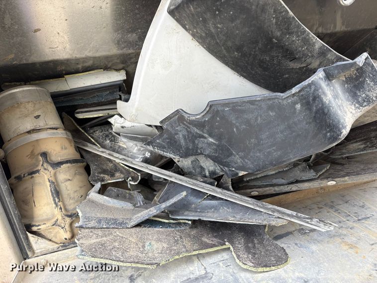 image for item YA1852 2025 Kenworth T880 hydrovac truck