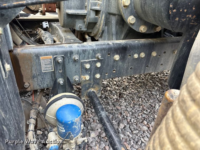 image for item YA1852 2025 Kenworth T880 hydrovac truck