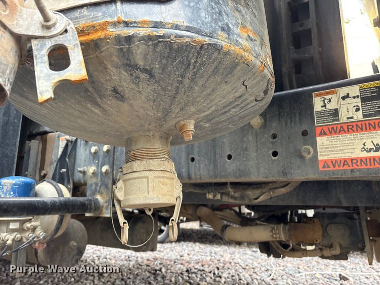 image for item YA1852 2025 Kenworth T880 hydrovac truck