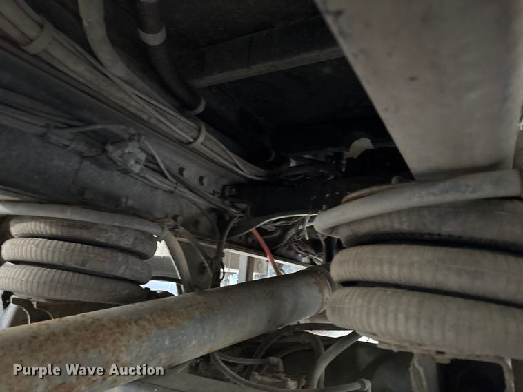 image for item YA1852 2025 Kenworth T880 hydrovac truck