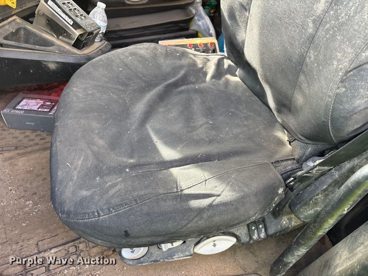 image for item YA1852 2025 Kenworth T880 hydrovac truck