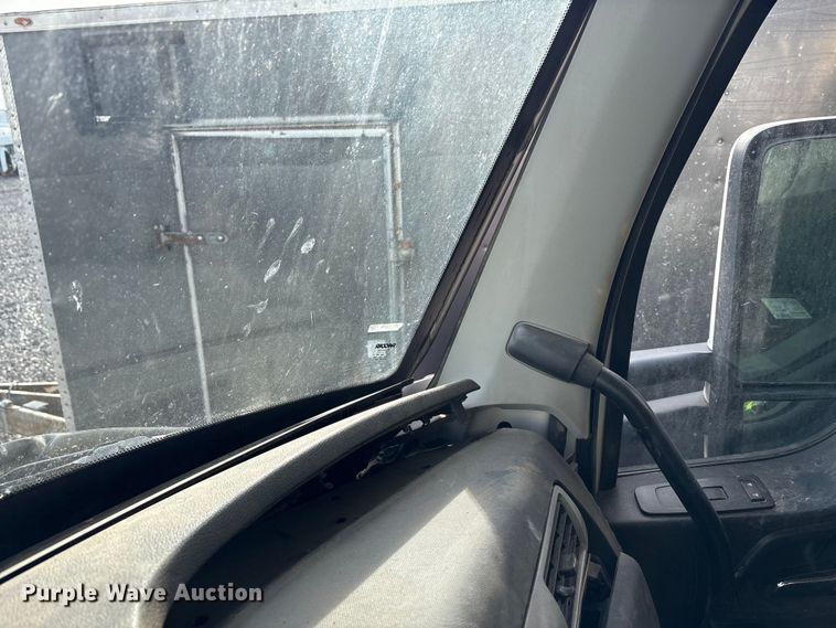 image for item YA1852 2025 Kenworth T880 hydrovac truck