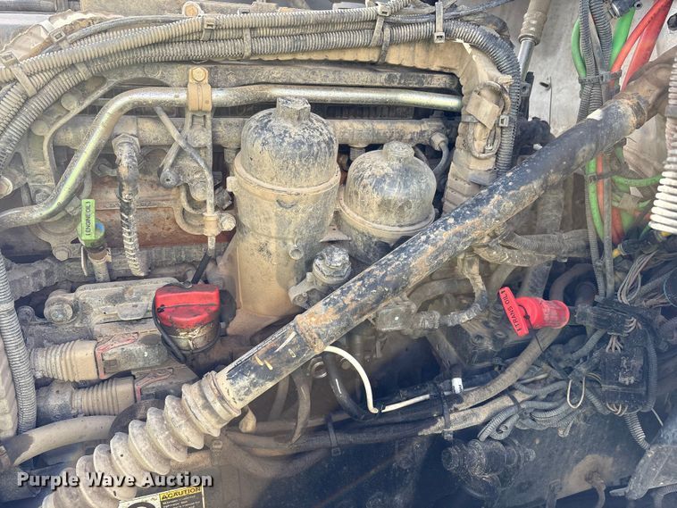 image for item YA1852 2025 Kenworth T880 hydrovac truck