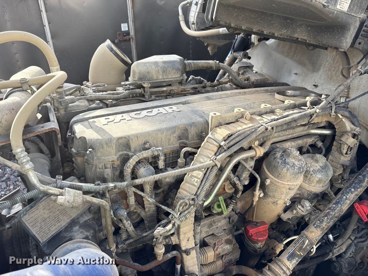 image for item YA1852 2025 Kenworth T880 hydrovac truck