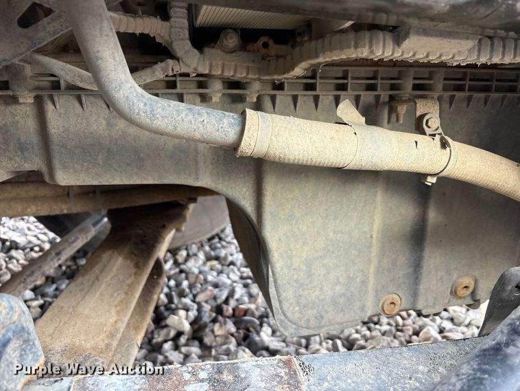 image for item YA1852 2025 Kenworth T880 hydrovac truck