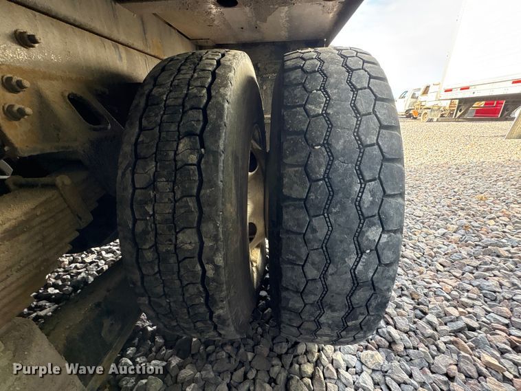 image for item YA1852 2025 Kenworth T880 hydrovac truck