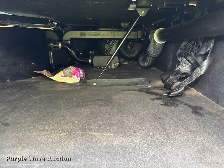 image for item YA1858 2018 Kenworth T680 semi truck