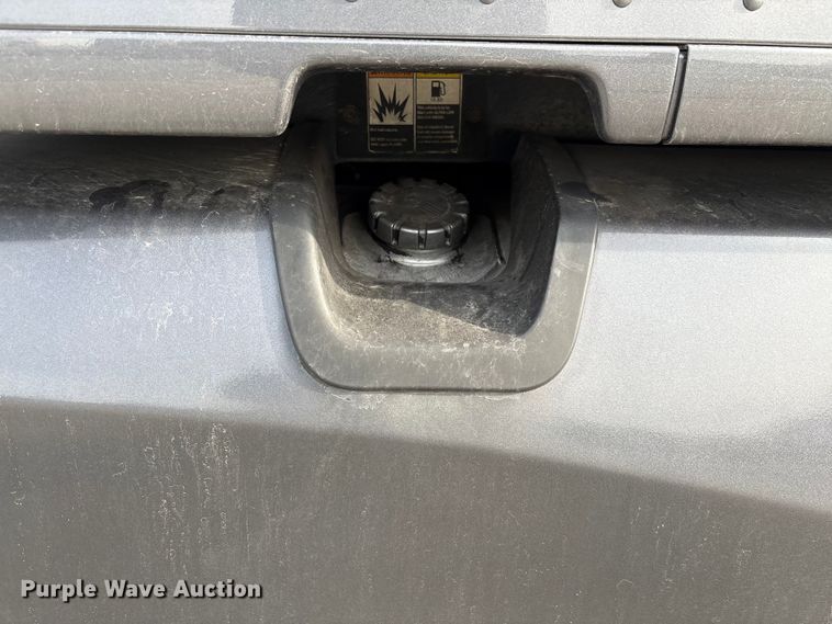 image for item YA1858 2018 Kenworth T680 semi truck