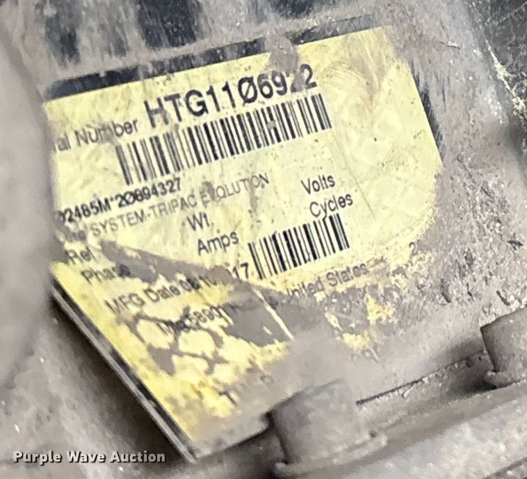 image for item YA1858 2018 Kenworth T680 semi truck