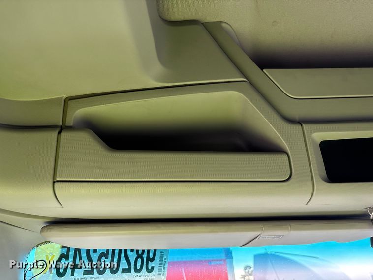 image for item YA1858 2018 Kenworth T680 semi truck