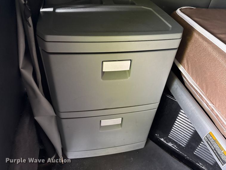 image for item YA1858 2018 Kenworth T680 semi truck