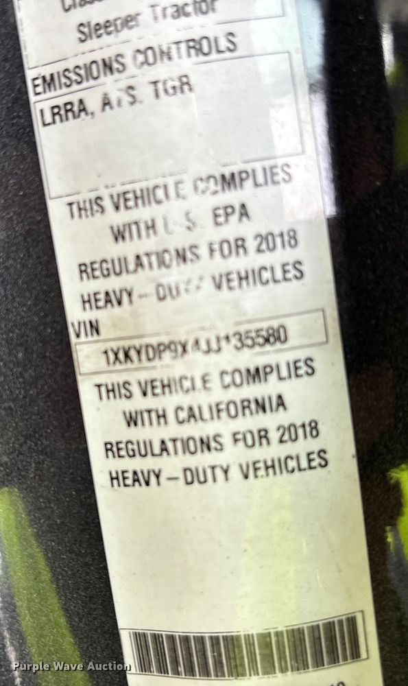 image for item YA1858 2018 Kenworth T680 semi truck