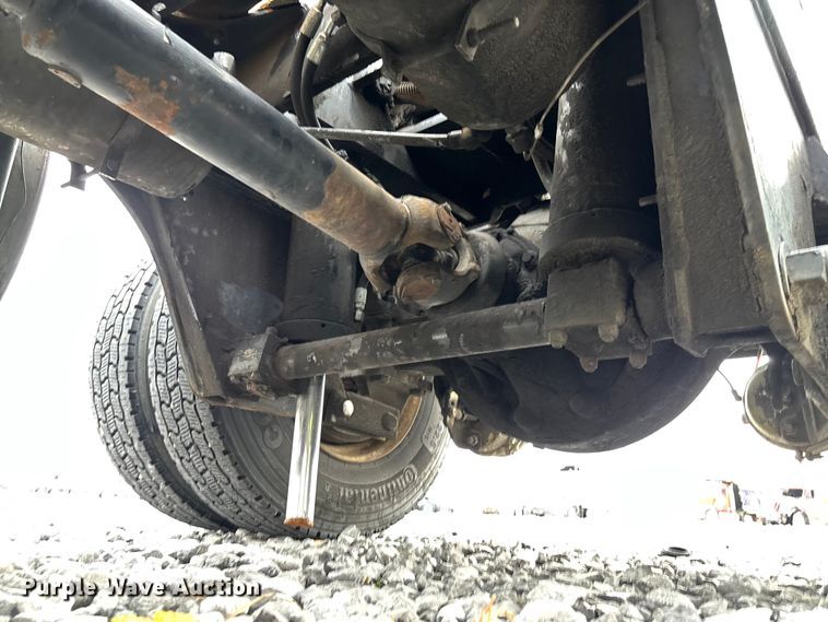 image for item YA1894 2005 Kalmar Ottawa yard truck