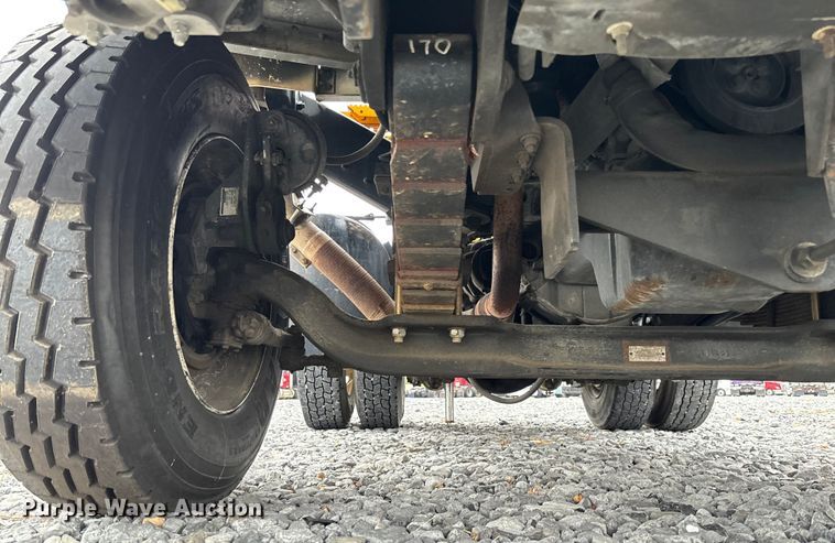 image for item YA1894 2005 Kalmar Ottawa yard truck