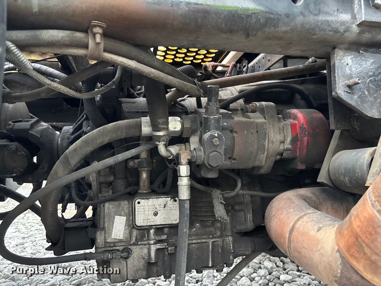 image for item YA1894 2005 Kalmar Ottawa yard truck