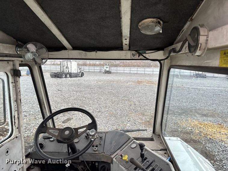 image for item YA1894 2005 Kalmar Ottawa yard truck