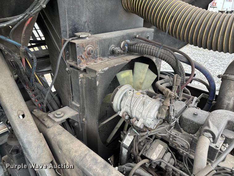 image for item YA1894 2005 Kalmar Ottawa yard truck