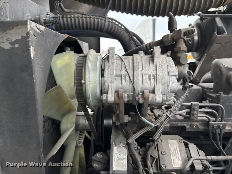 image for item YA1894 2005 Kalmar Ottawa yard truck