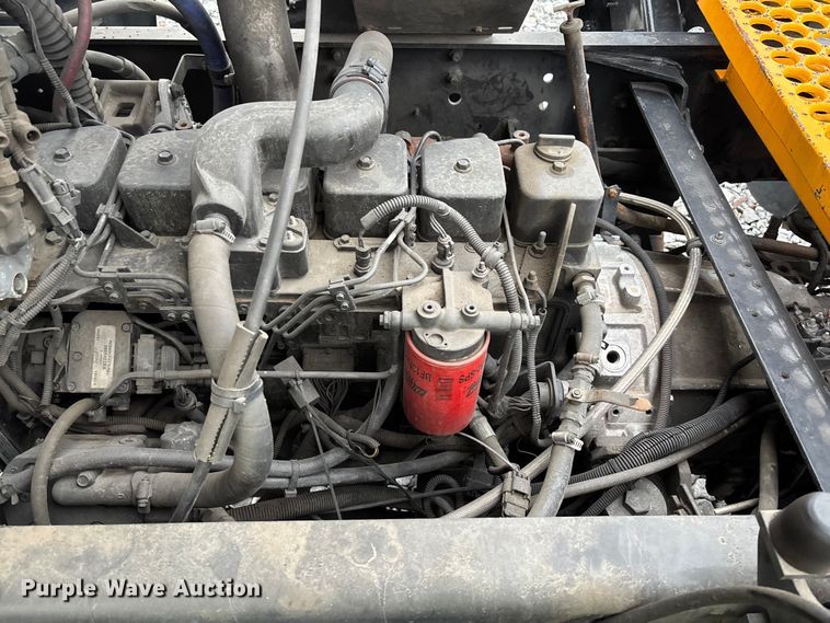 image for item YA1894 2005 Kalmar Ottawa yard truck