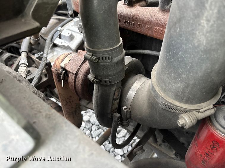 image for item YA1894 2005 Kalmar Ottawa yard truck