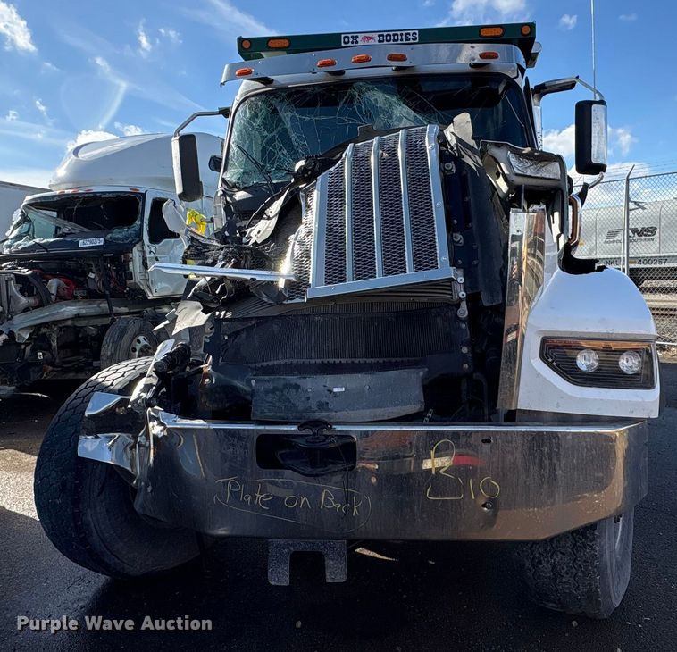 image for item YA1915 2024 Western Star 49X  dump truck