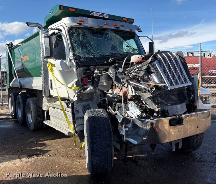 image for item YA1915 2024 Western Star 49X  dump truck