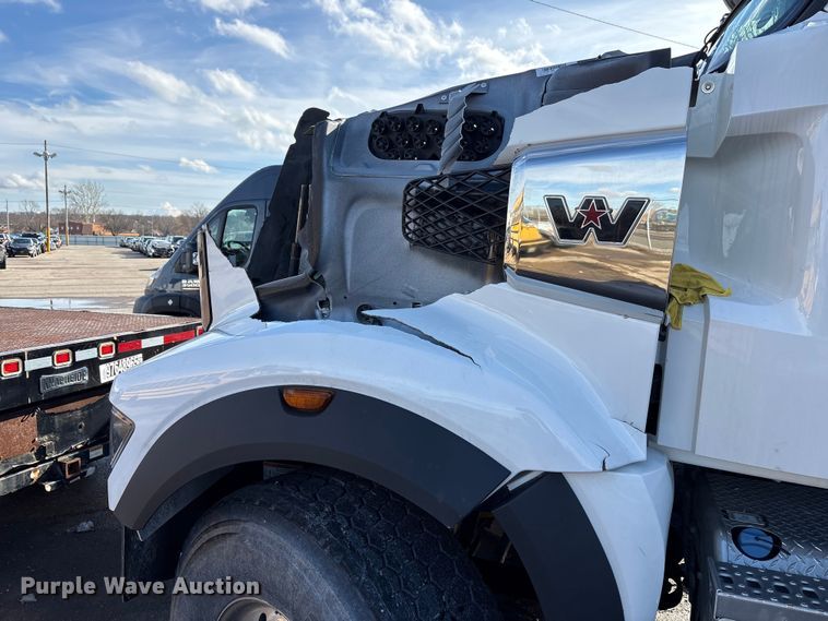 image for item YA1915 2024 Western Star 49X  dump truck