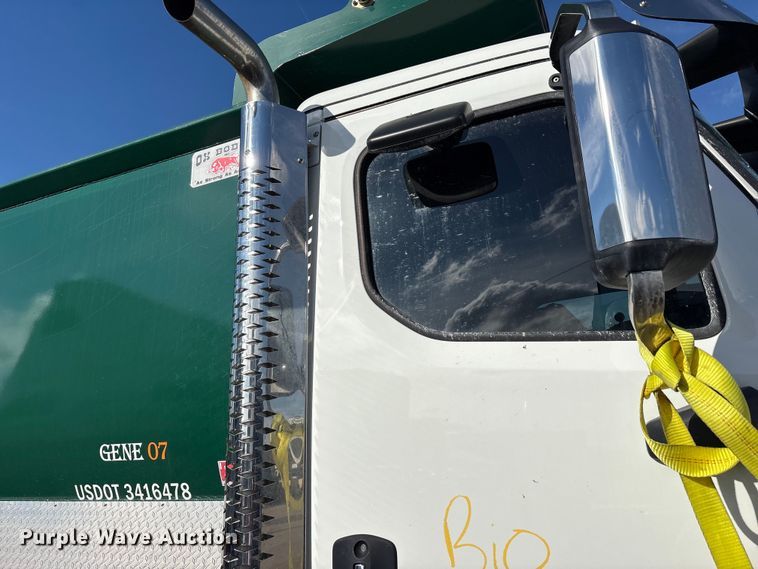 image for item YA1915 2024 Western Star 49X  dump truck