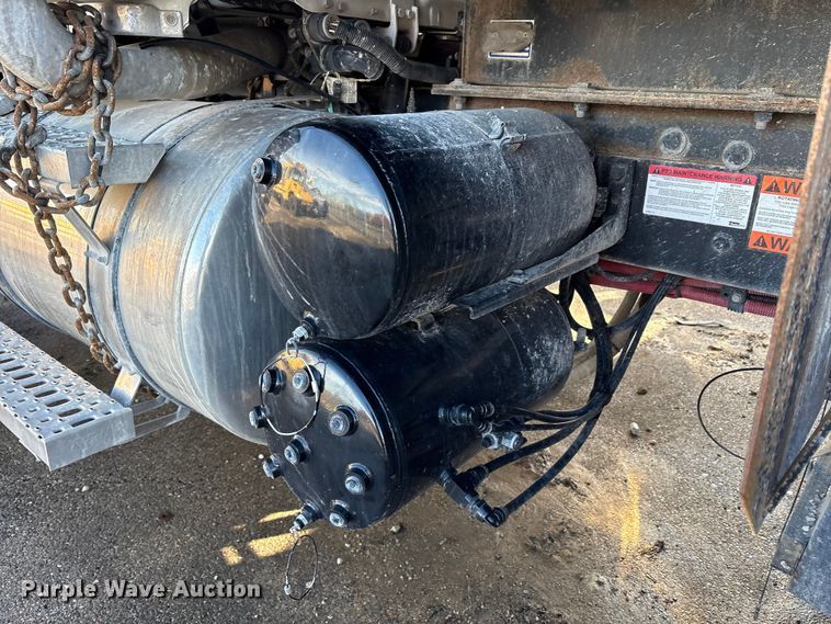 image for item YA1915 2024 Western Star 49X  dump truck