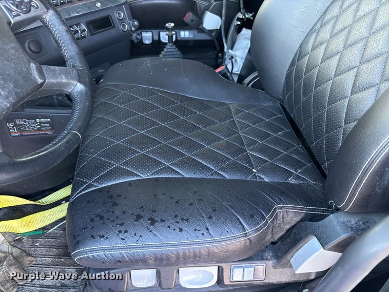 image for item YA1915 2024 Western Star 49X  dump truck