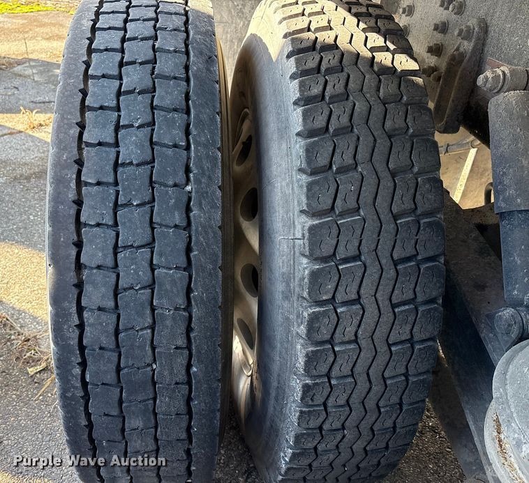 image for item YA1915 2024 Western Star 49X  dump truck