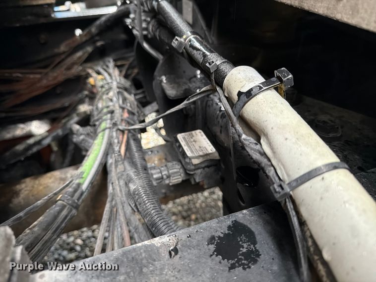 image for item YA1938 2020 Kenworth T880  vacuum truck