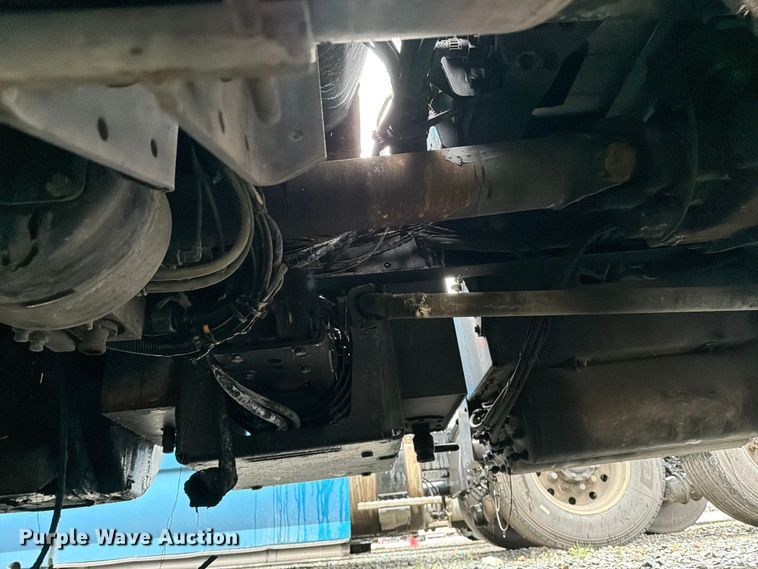 image for item YA1938 2020 Kenworth T880  vacuum truck